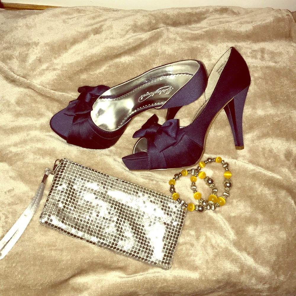 Dress shoes